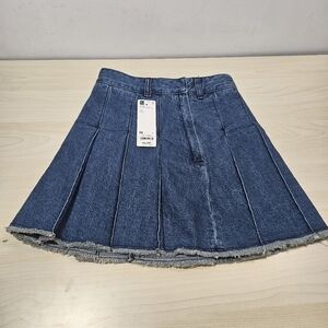 NWT GU Low Waist Pleated Mini Skirt Denim Blue Japan Women's XS